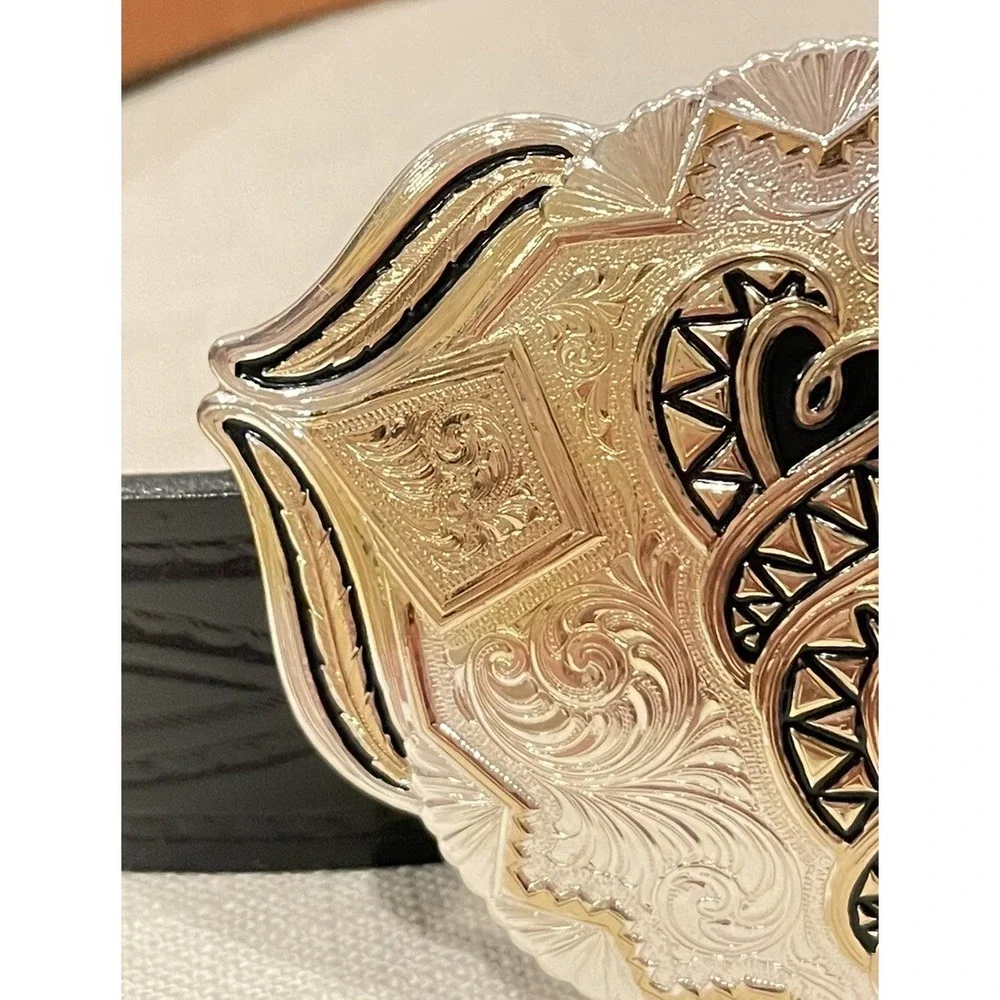 Montana Silversmiths Columbus Mont Silver Plated Buckle Hearts With Leather Belt